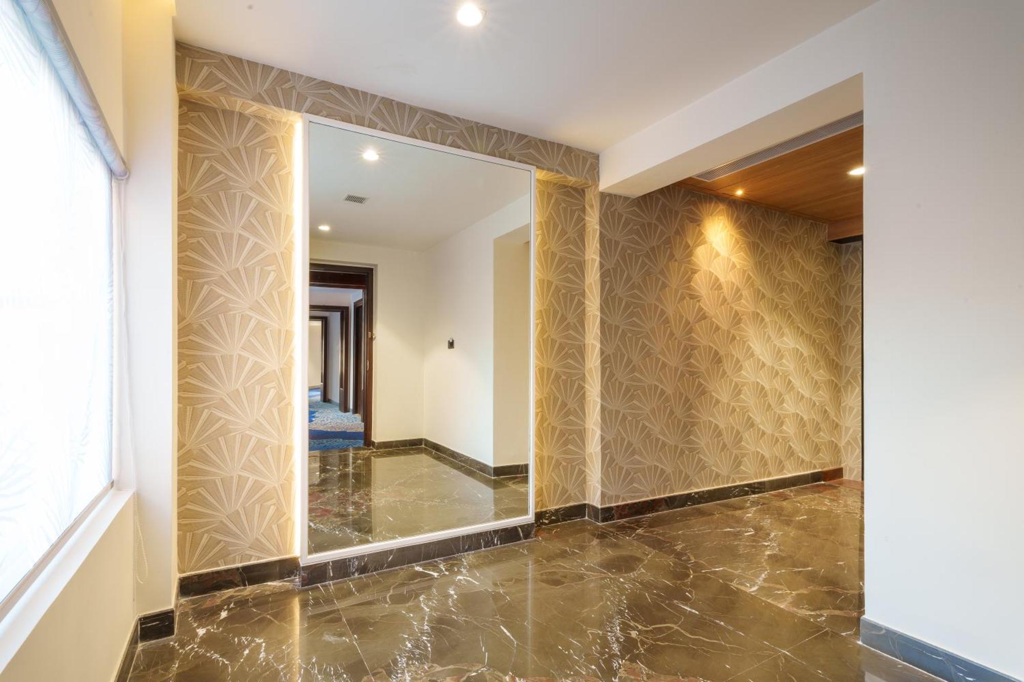 Pharos Hotels Chennai Extérieur photo